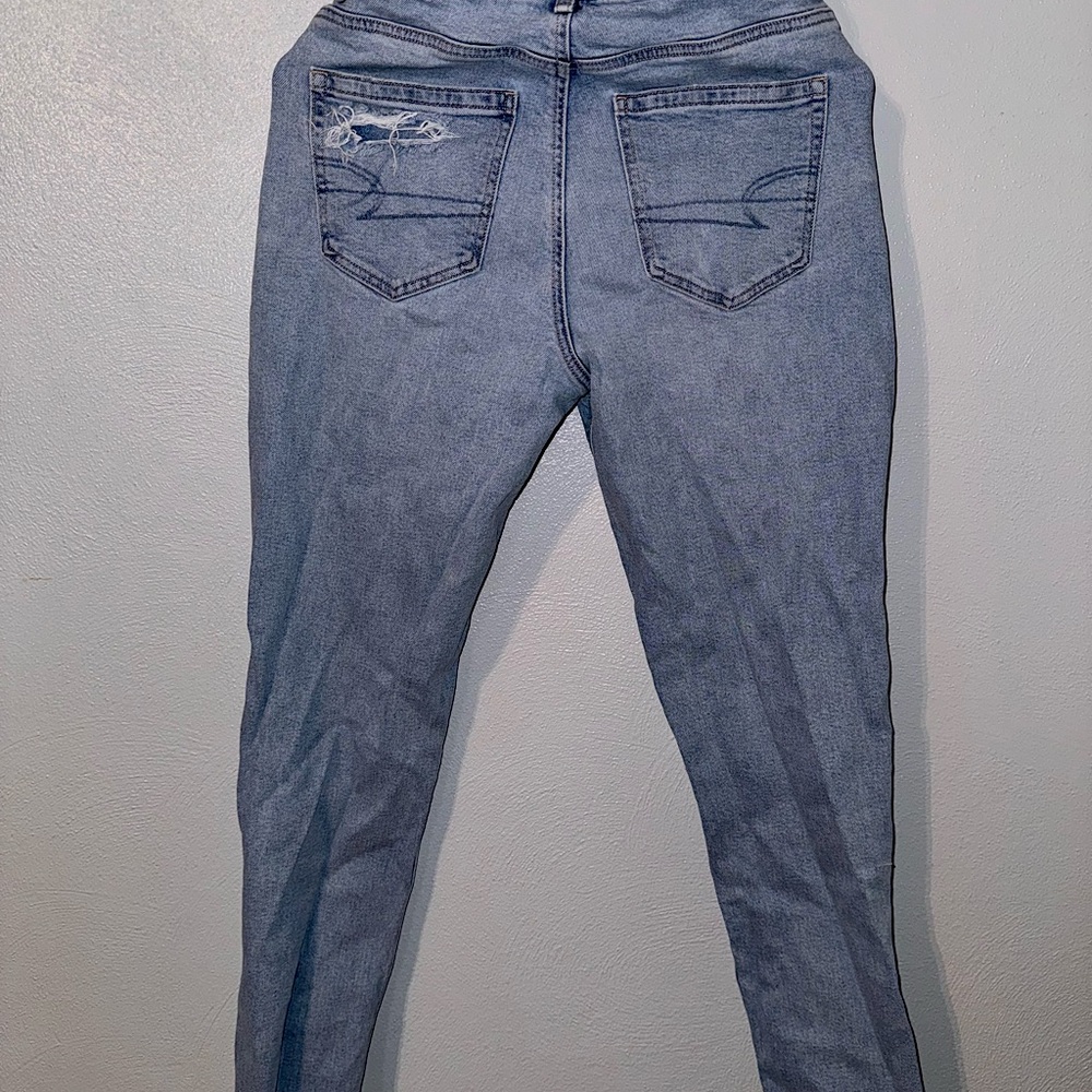 American Eagle High Waisted Jeans